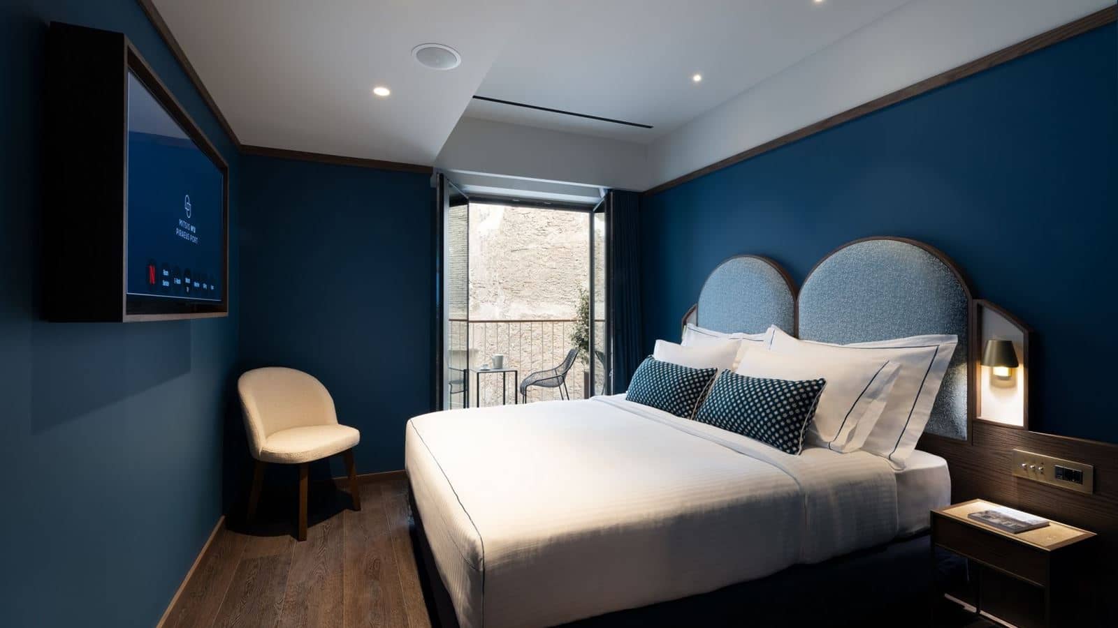 rooms-classic-room