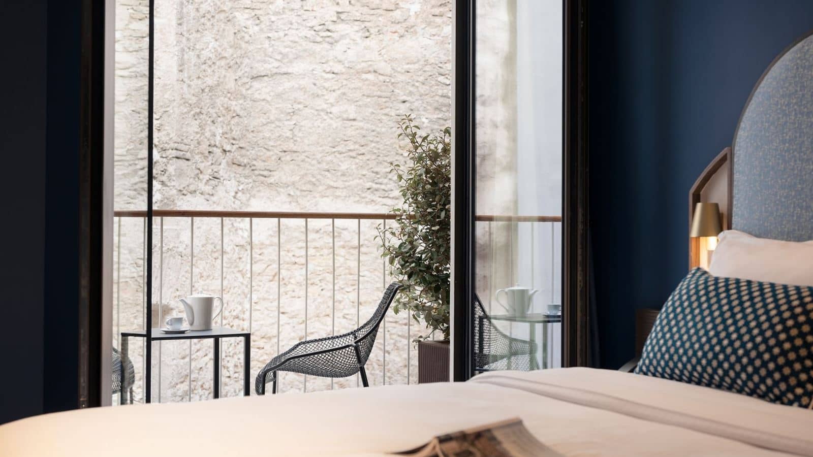 rooms-classic-room