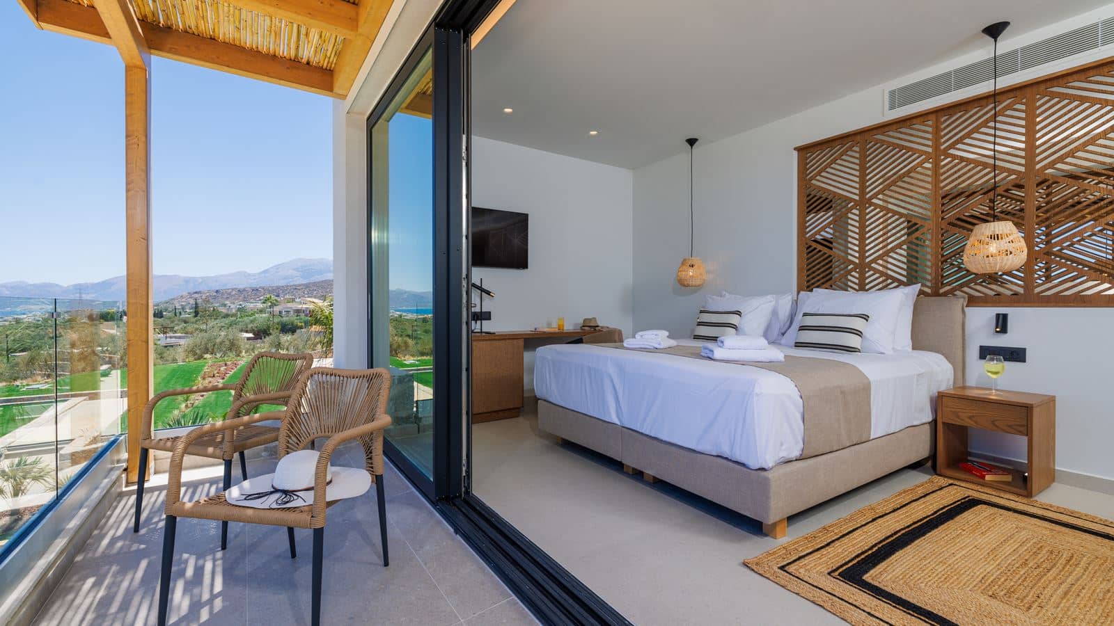 rooms-twostorey-suite-with-private-pool