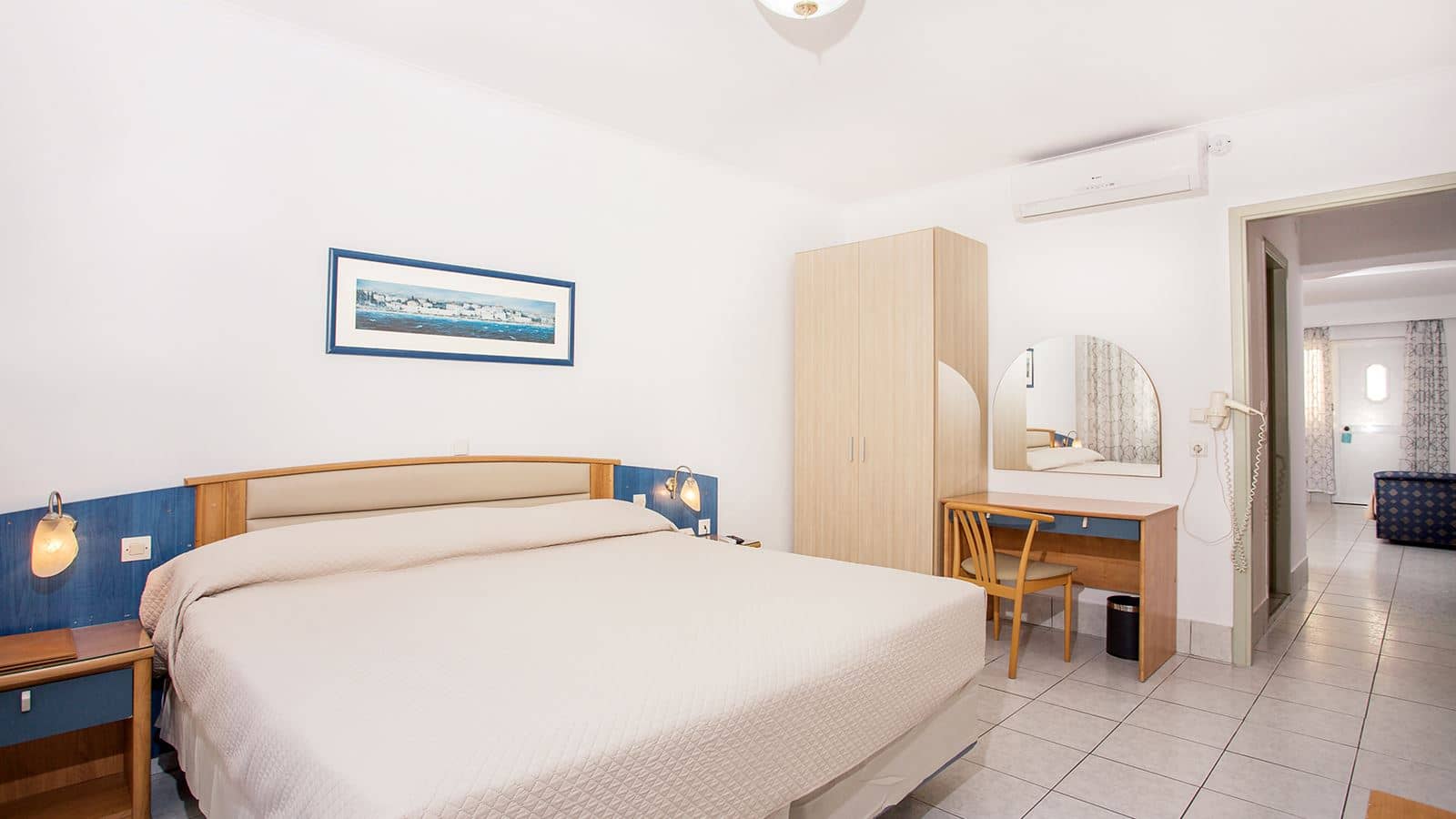 rooms-family-room-or-one--bedroom-apartment