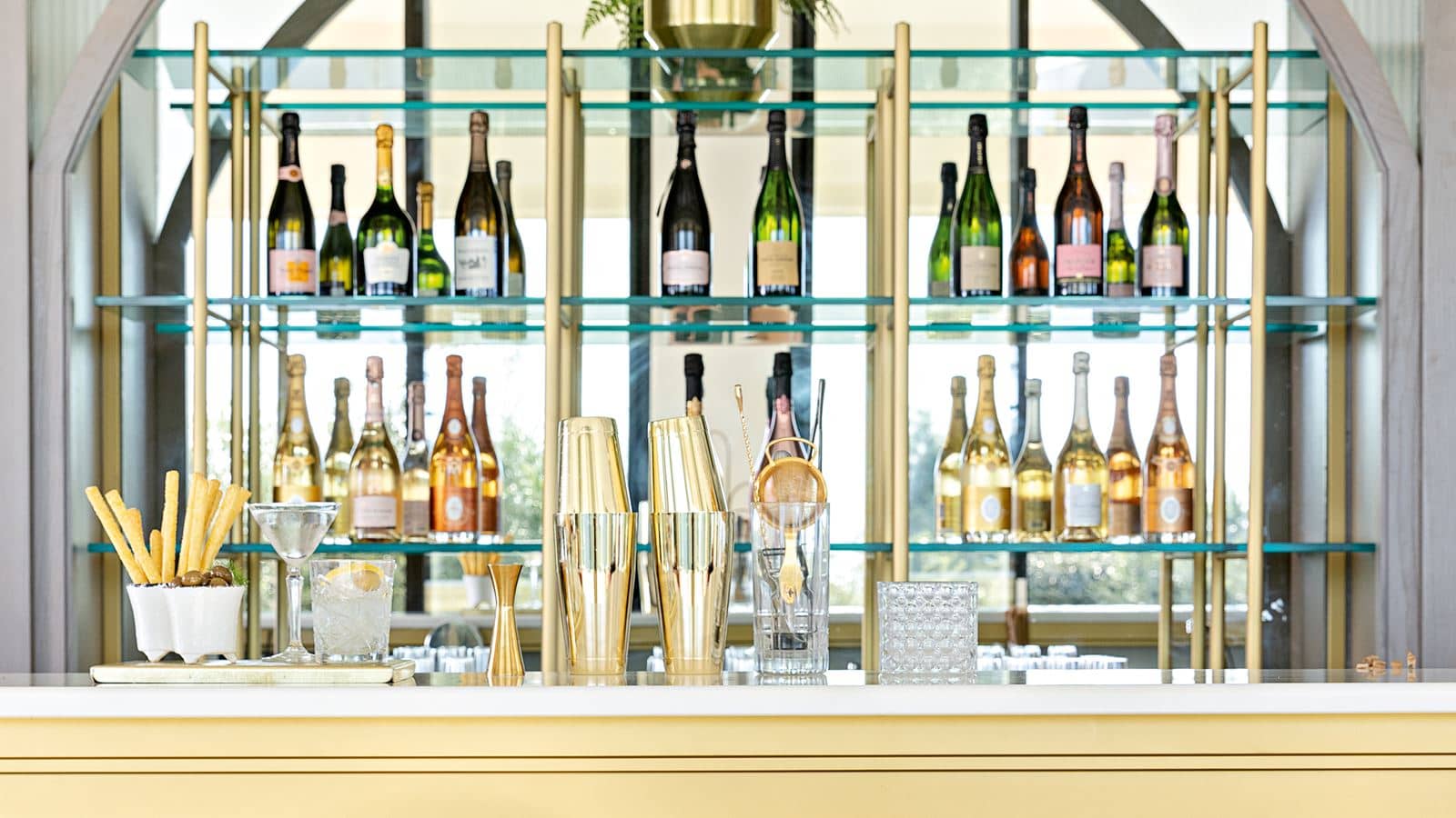 bars-merlins-bar-restaurant