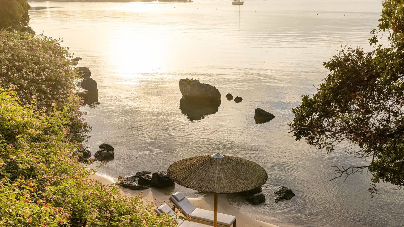 rooms-two-villa-residence-with-private-beach-4-bedroom