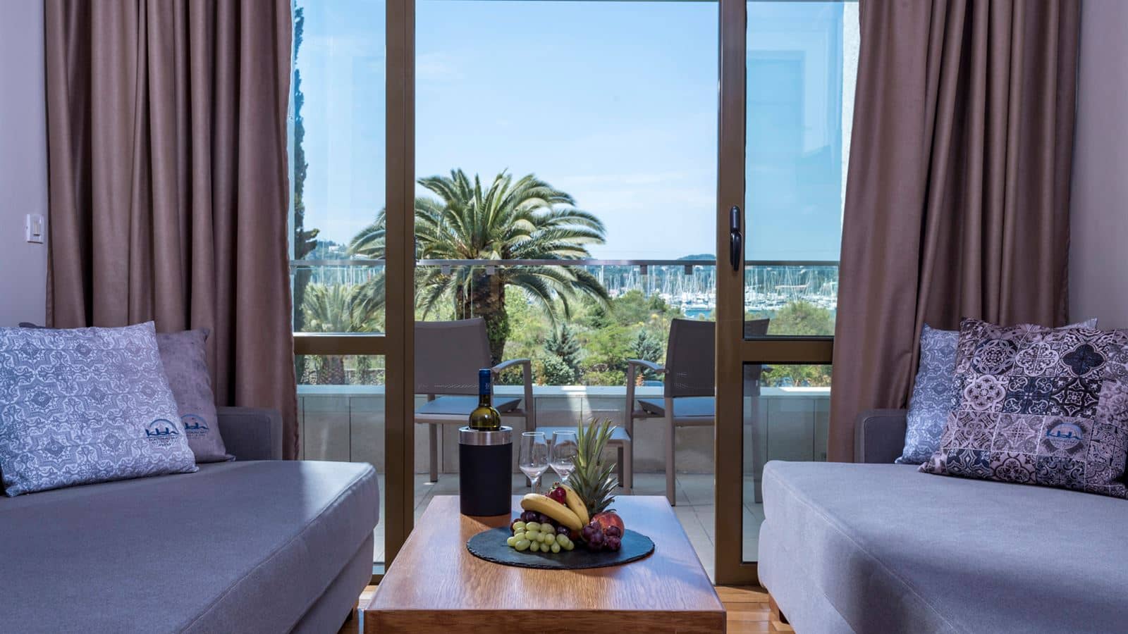 rooms-family-room-garden-view-main-building-or-bungalow