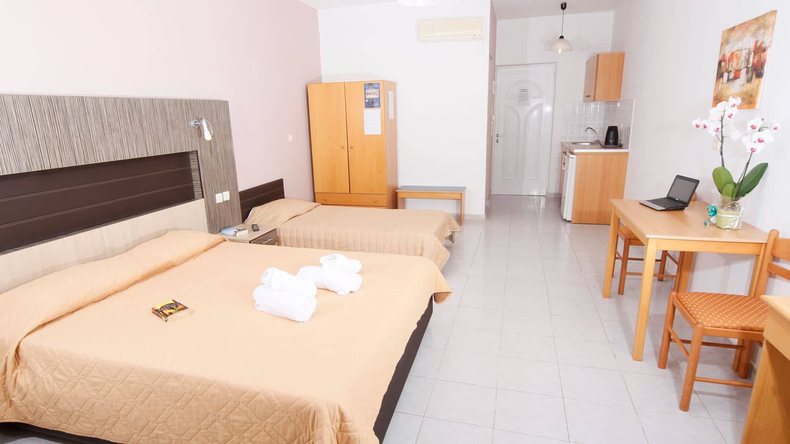 rooms-double-room