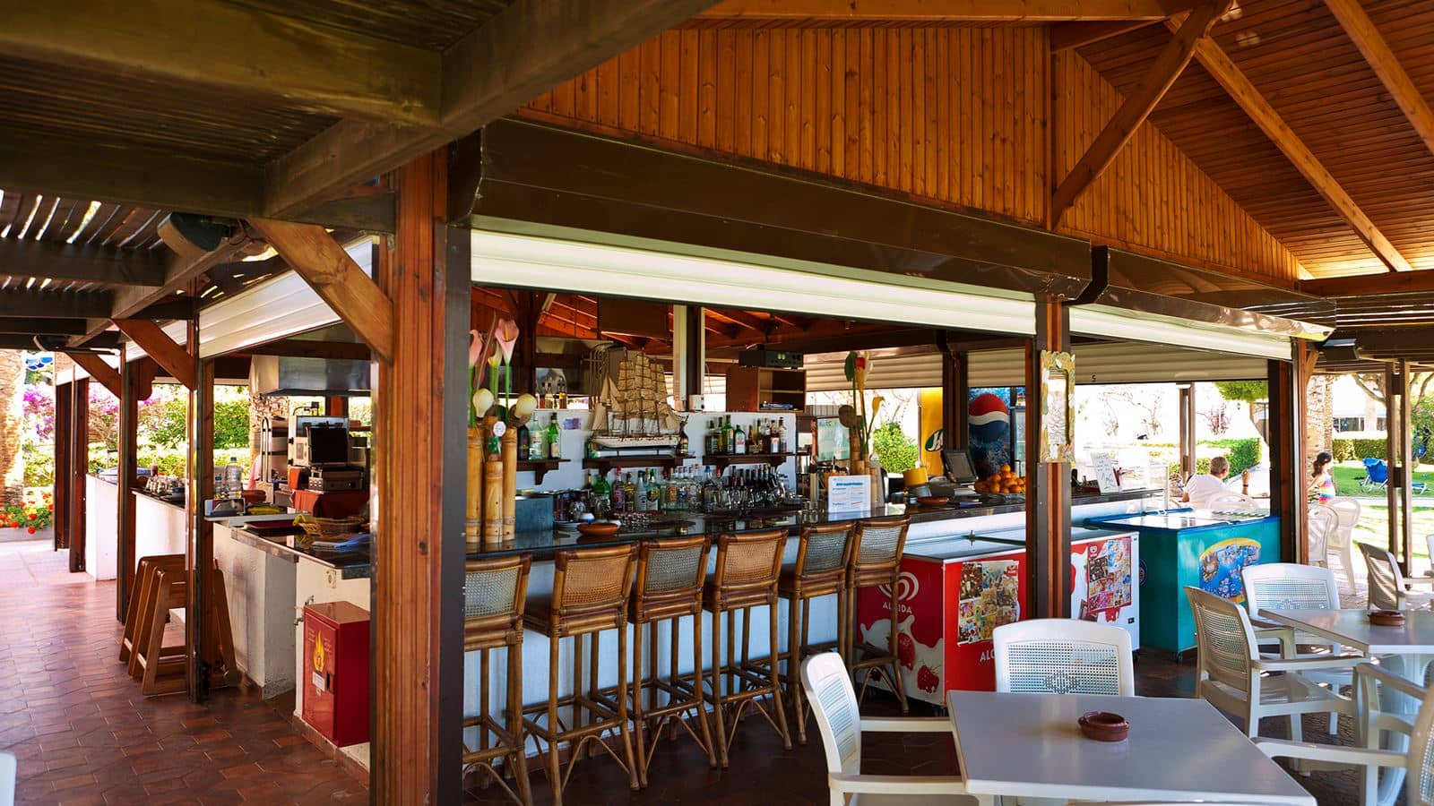 bars-beach-bar