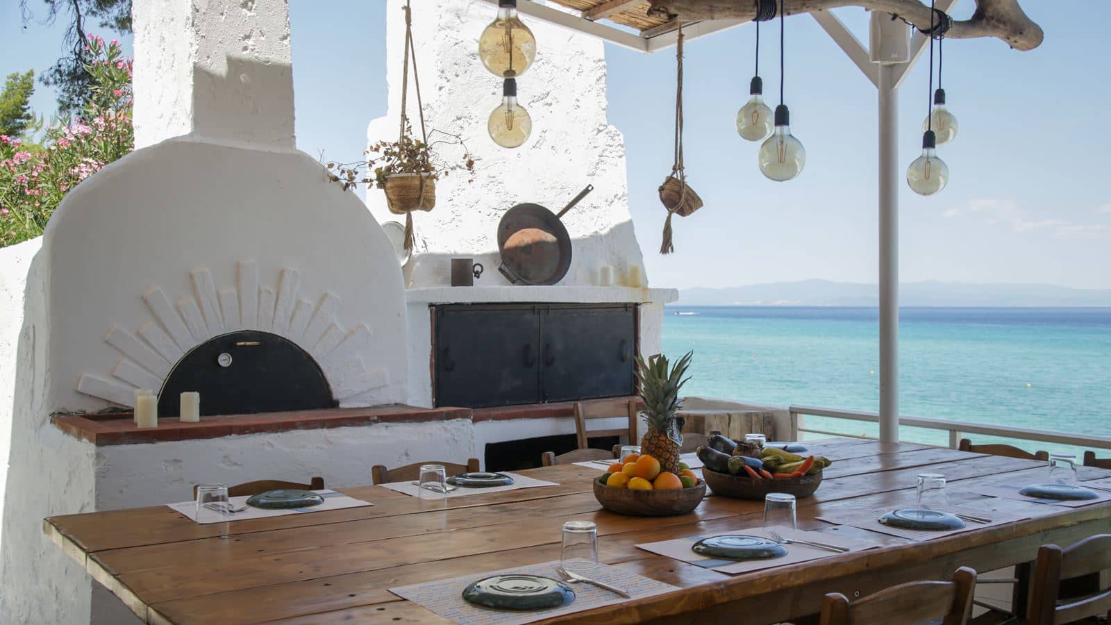 bars-agora-greek-kouzina--beach-bar