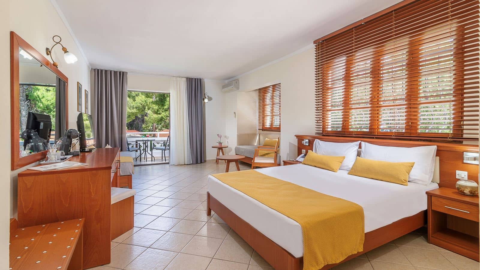 rooms-junior-suite