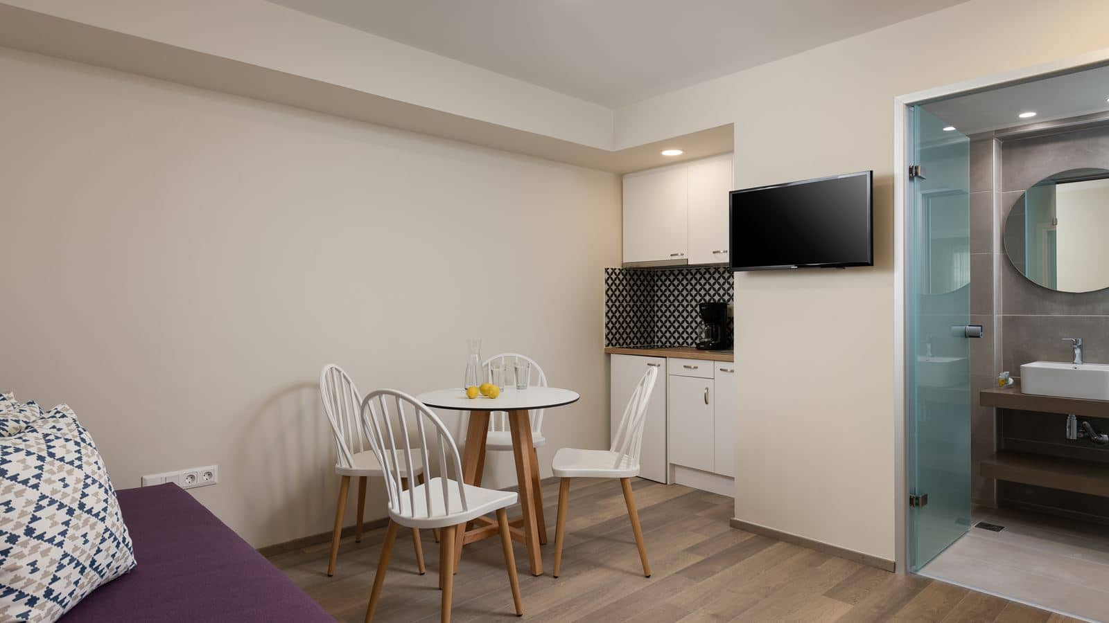 rooms-studio-superior