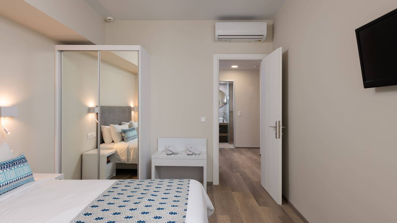 rooms-studio-superior