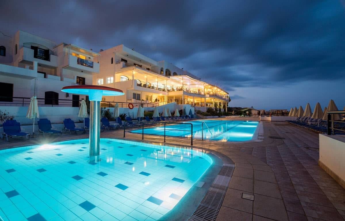 pools-outdoor-pool