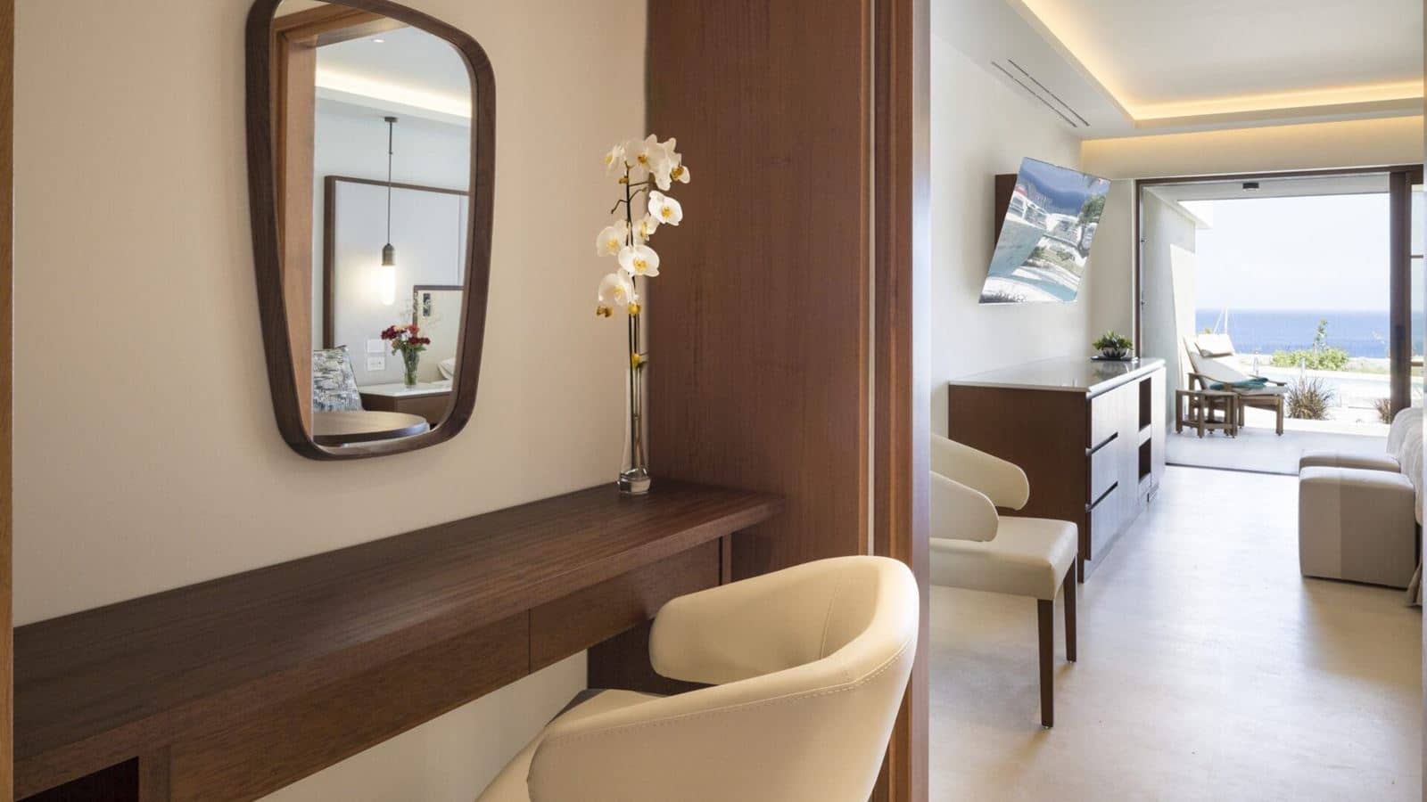 rooms-premium-junior-family-suite-sea-view