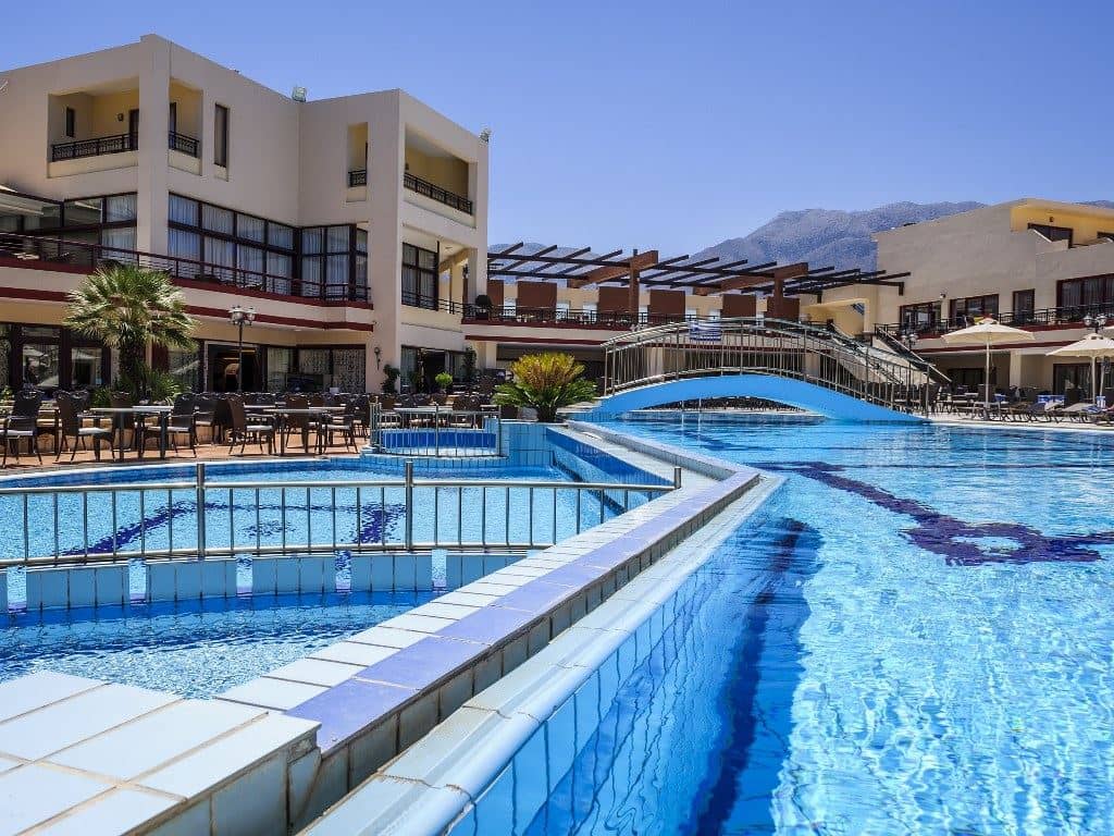 pools-outdoor-pool