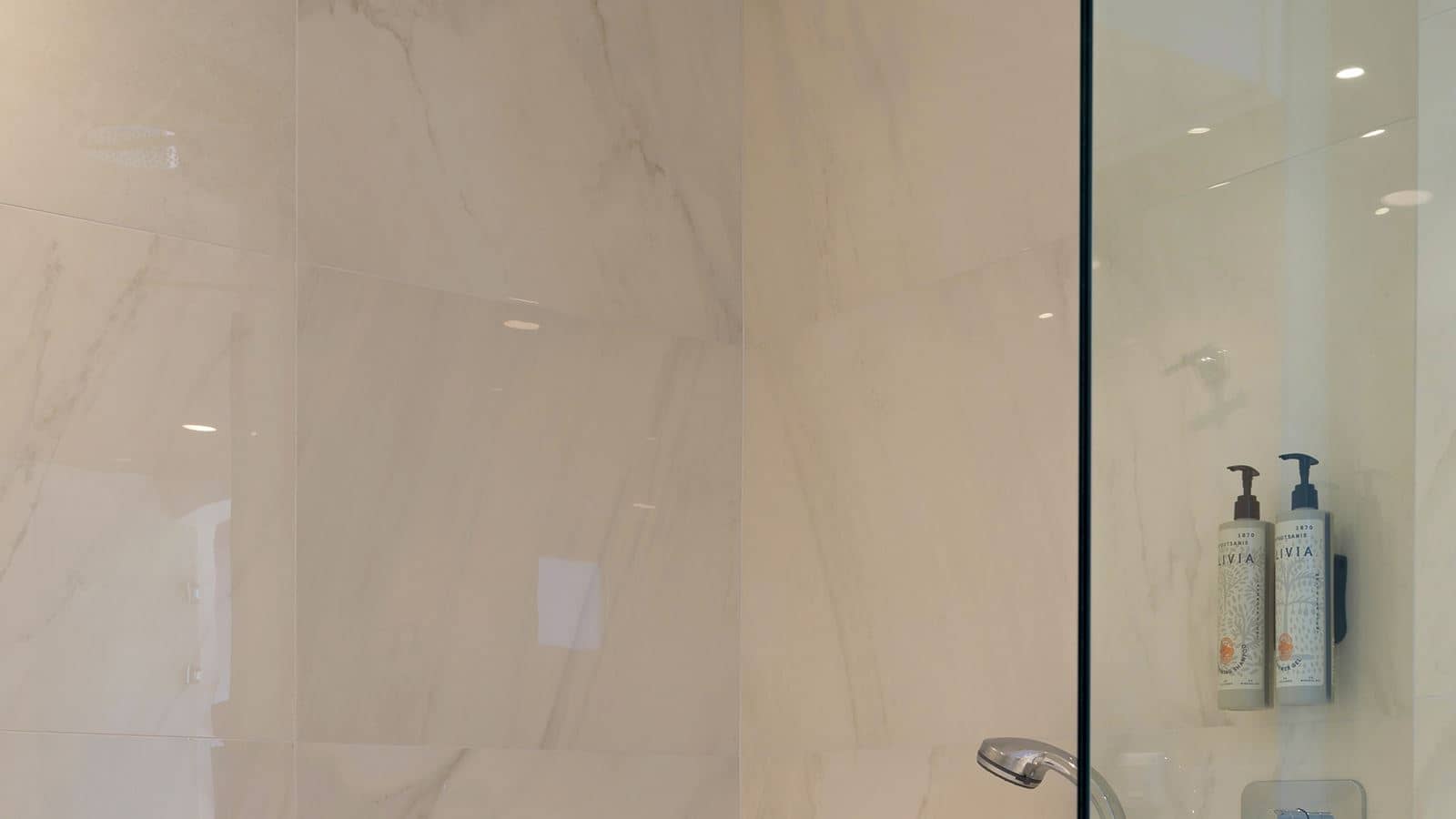 rooms-aqua-marine-suite-sea-view