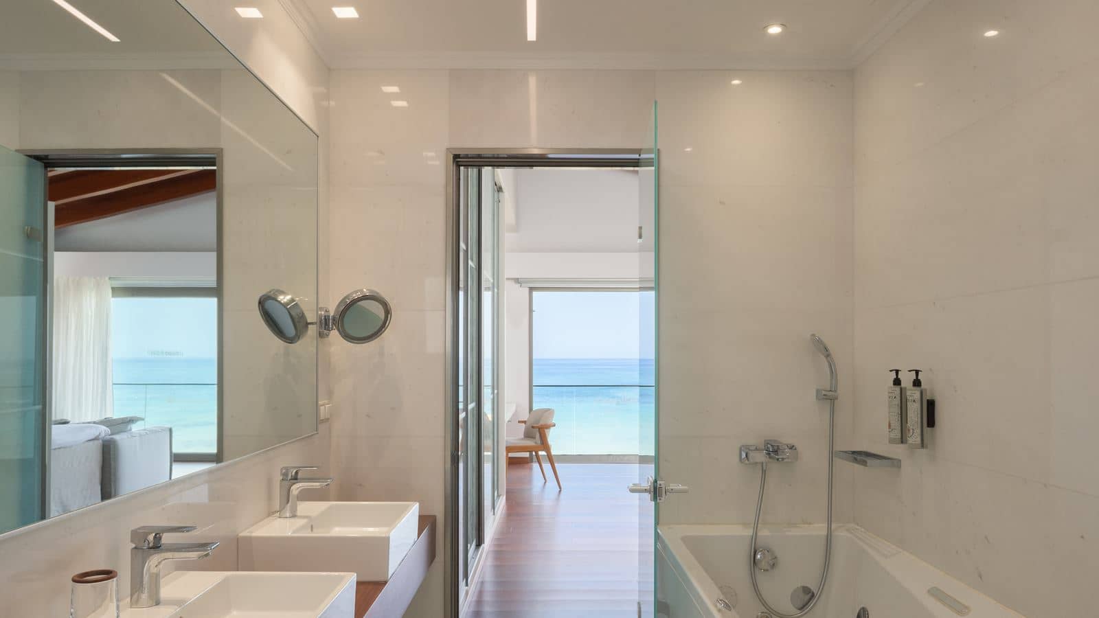 rooms-pasiphae-beachfront-villa