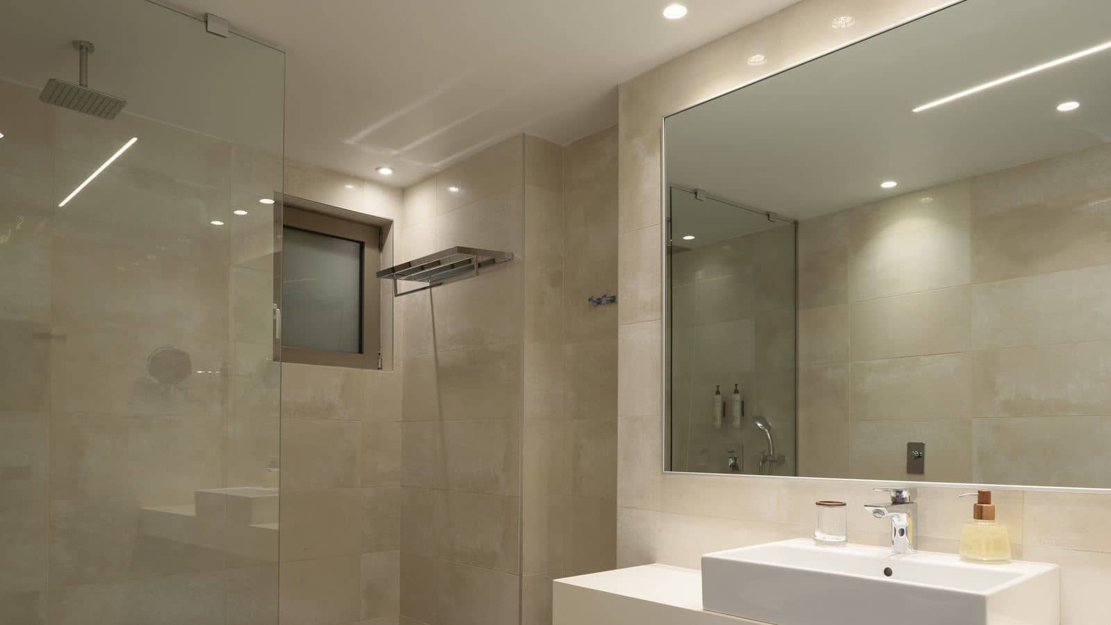 rooms-pasiphae-beachfront-villa