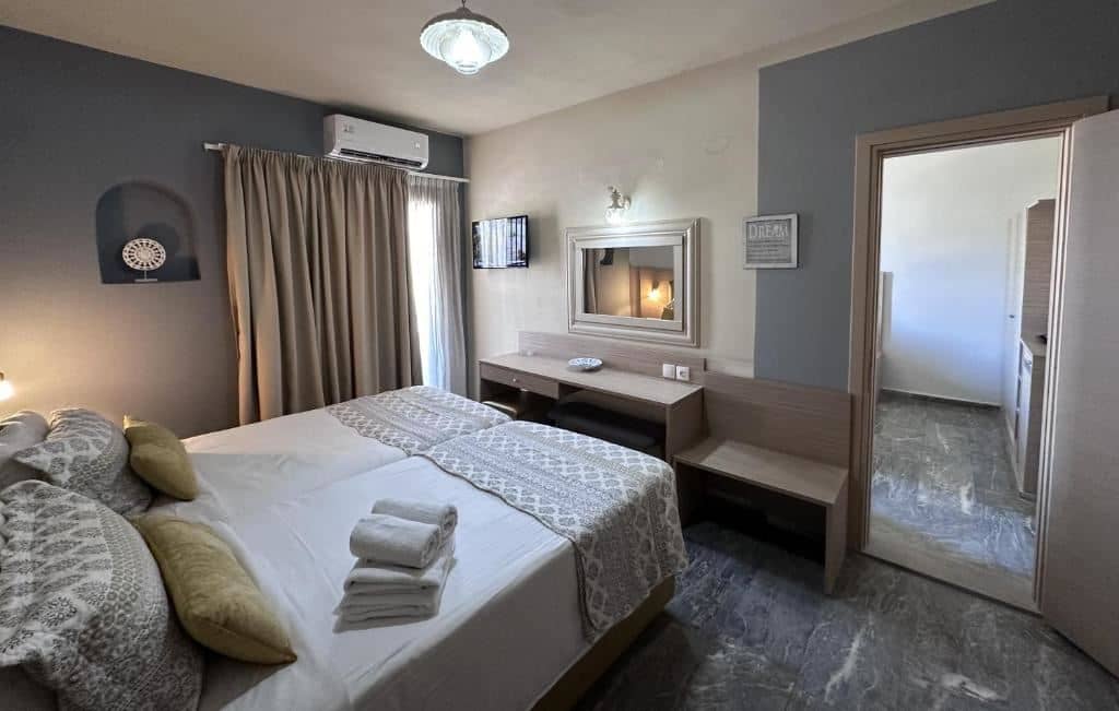 rooms-family-connecting-rooms-4-pax