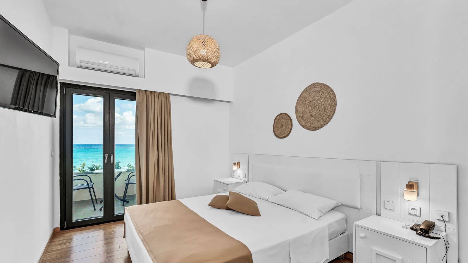 rooms-room-double-sea-view