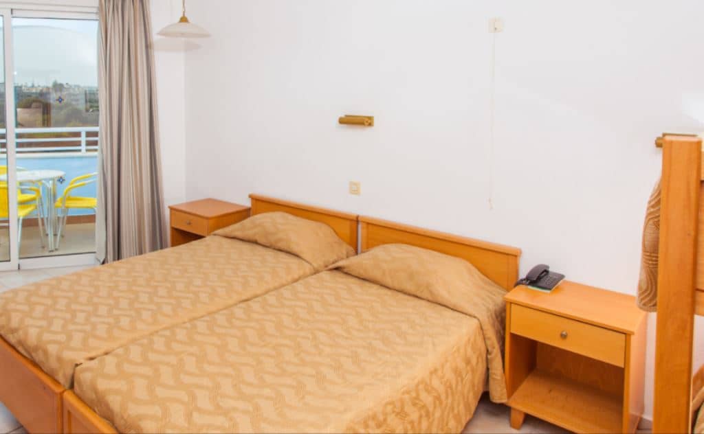rooms-standard-room-single-use-landview-balcony