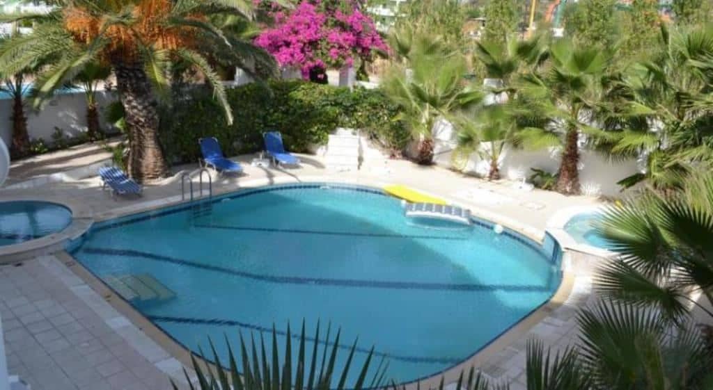 pools-outdoor-pool