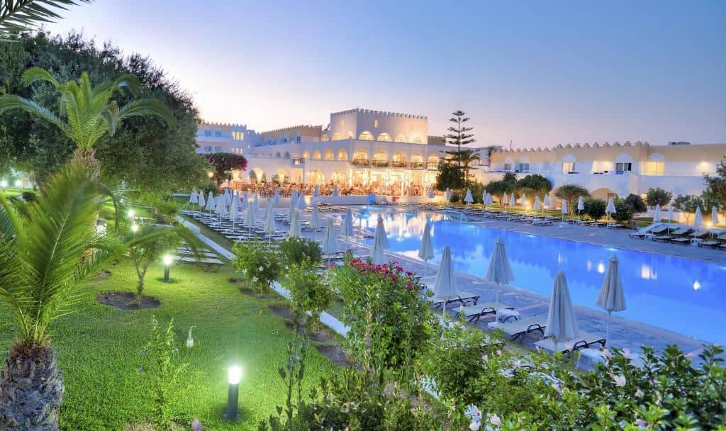 pools-outdoor-pool