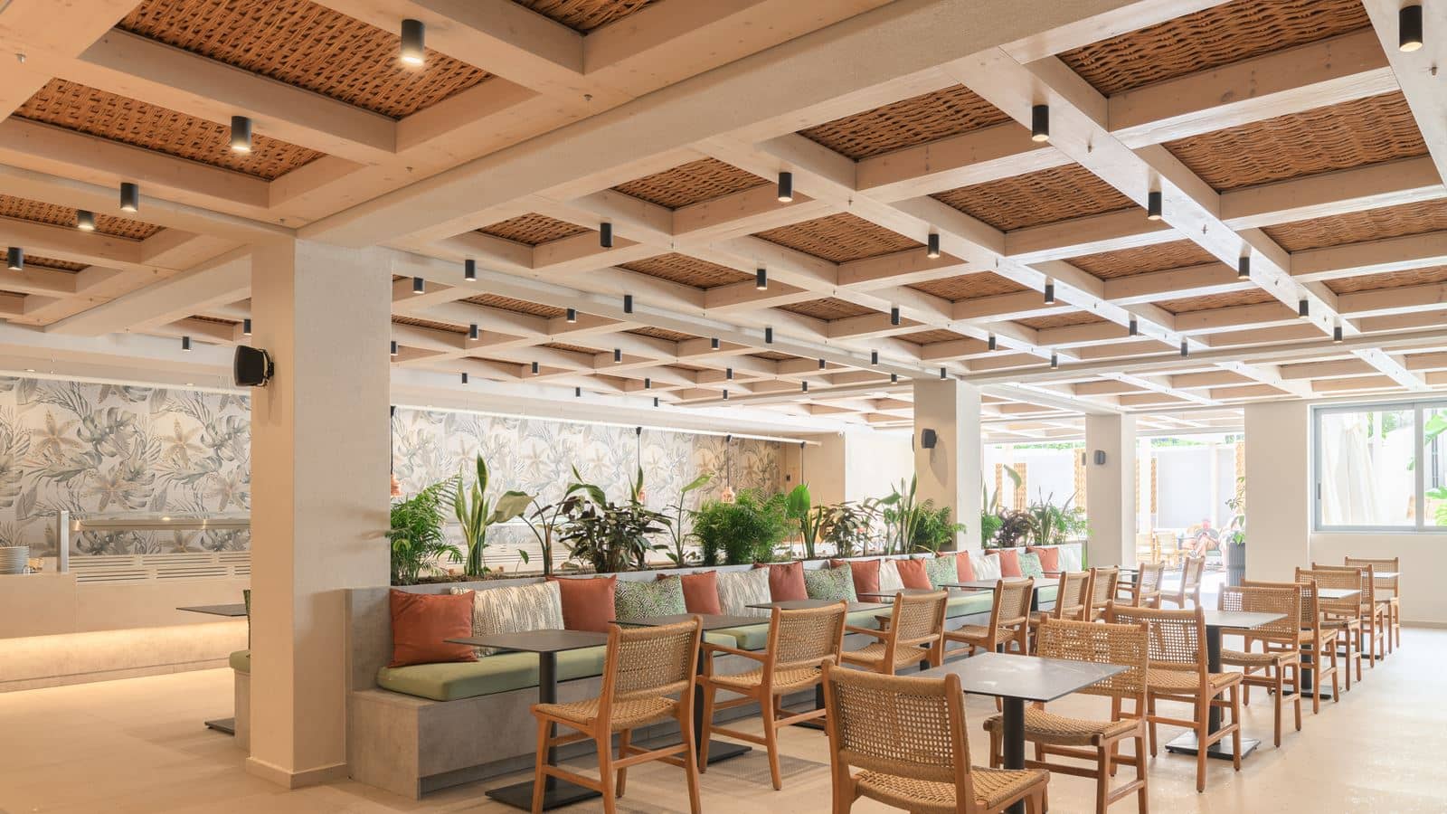 restaurants-main-restaurant