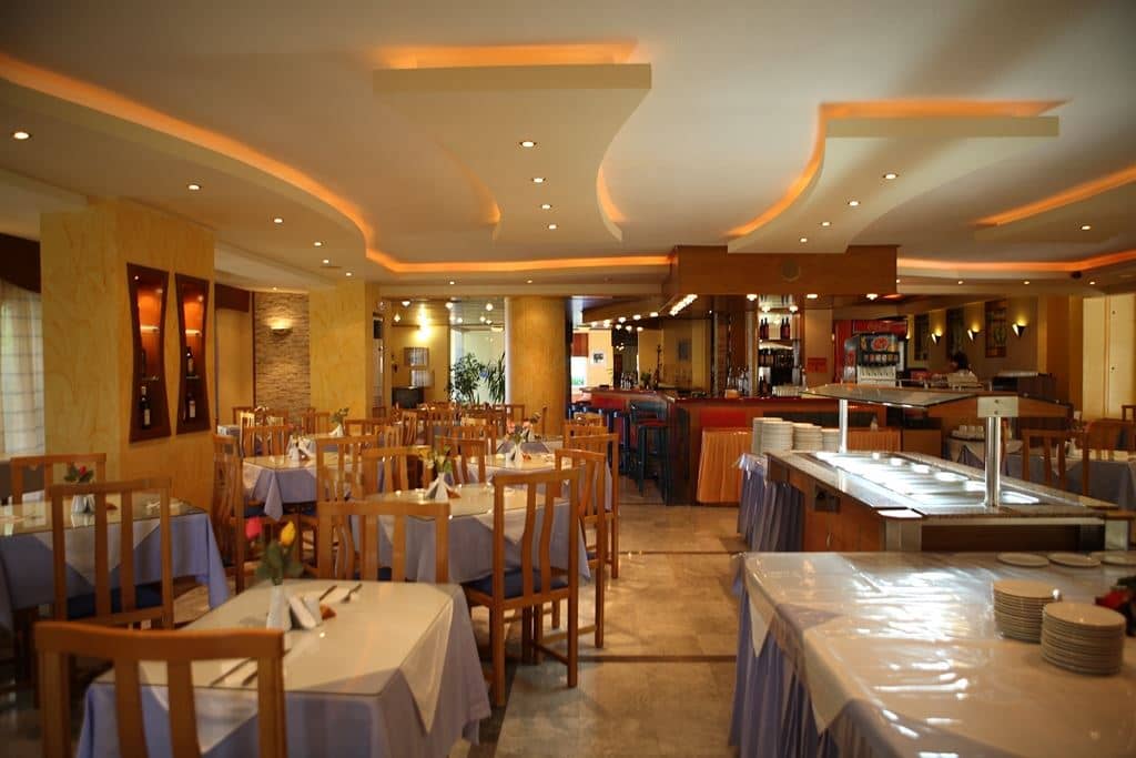 restaurants-restaurants