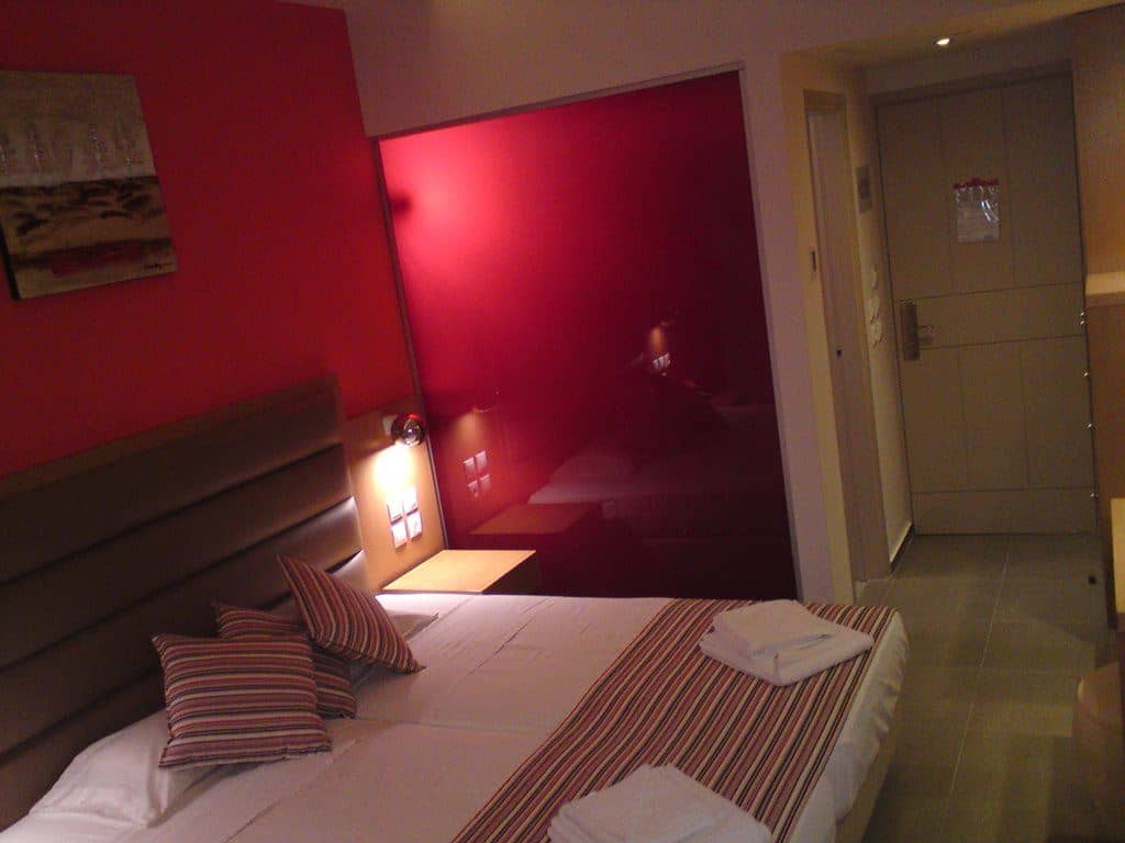 rooms-double-room-land-view
