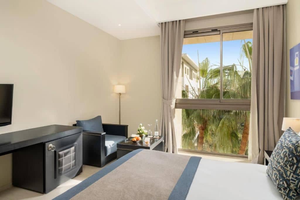 rooms-singleuse-standard-room