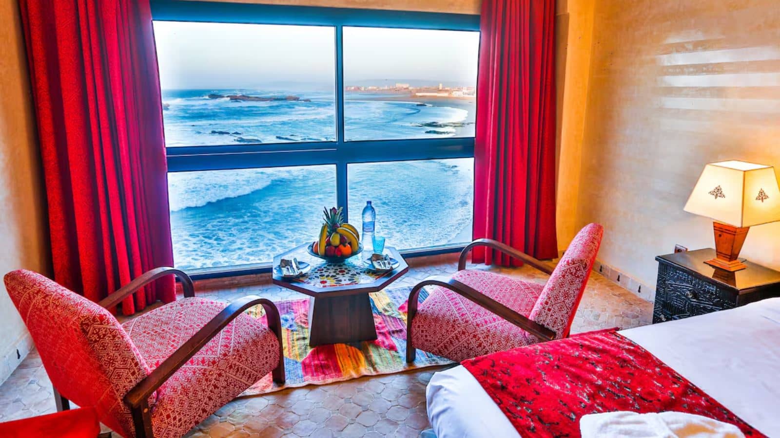 rooms-deluxe-suite