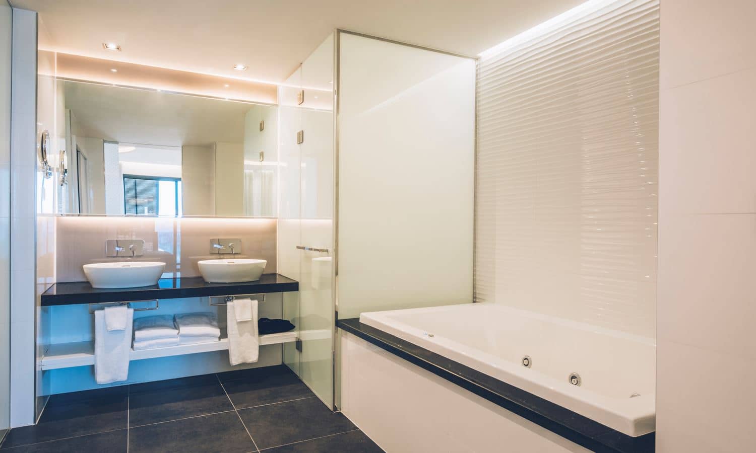 rooms-lighthouse-suite-suite-faro