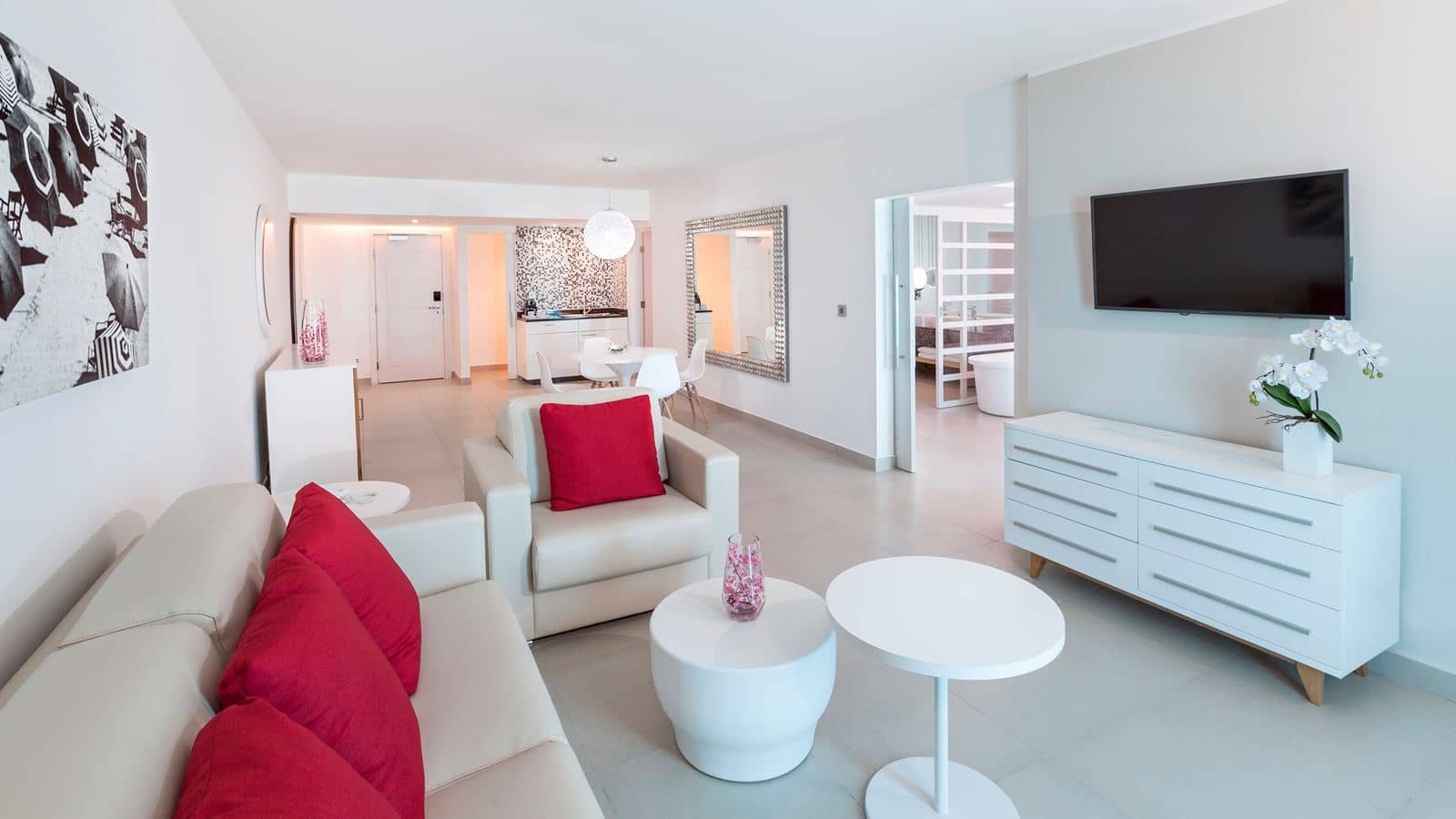 rooms-the-level-royal-suite-sea-view-adults-only-18+