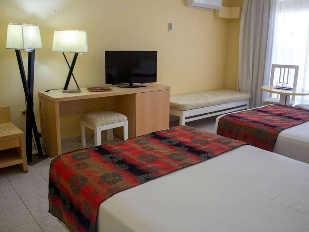 rooms-standard-room-sea-view
