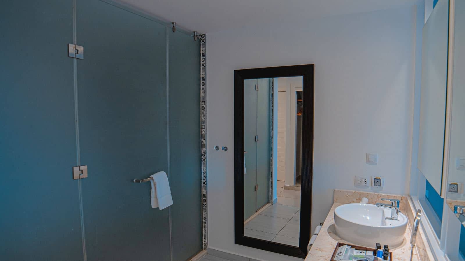rooms-junior-suite-ocean-view