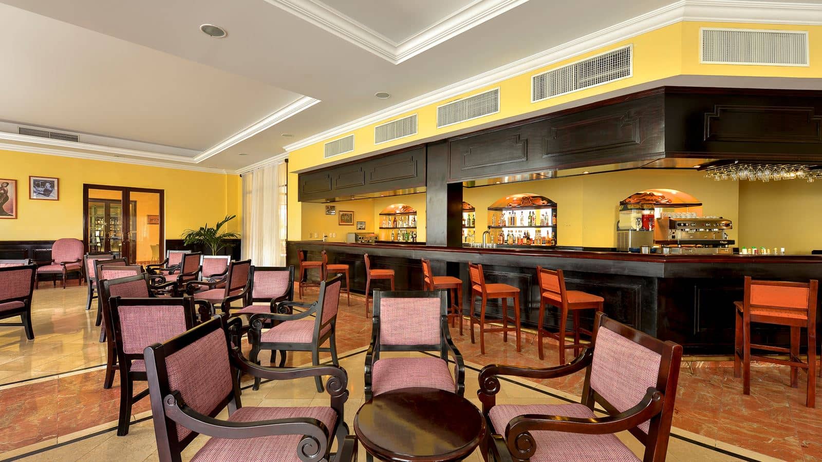 bars-lobby-bar