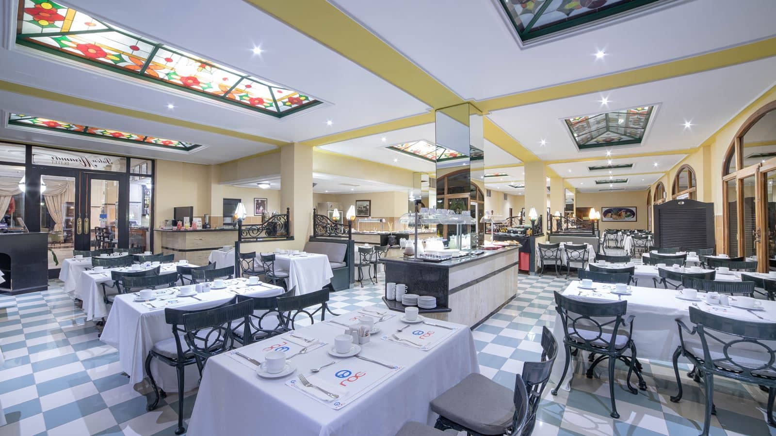 restaurants-restaurant-buffet