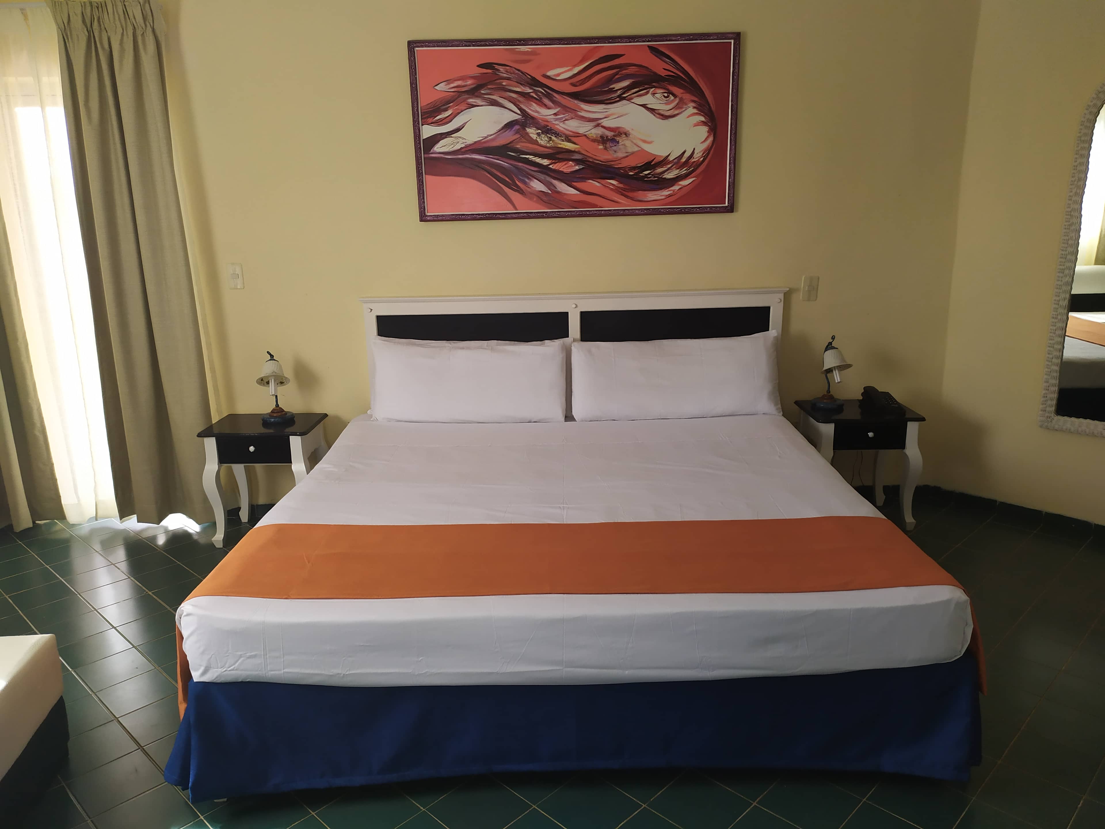 rooms-standard-room-tropical