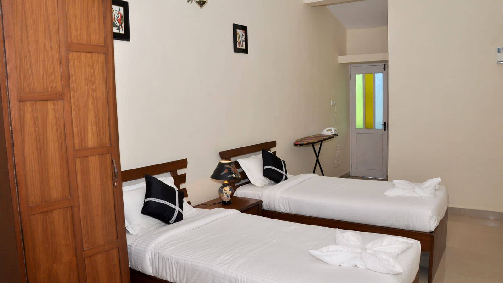 rooms-2-bedroom-villa