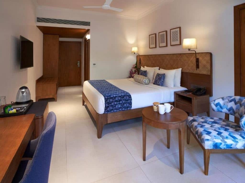rooms-deluxe-room-with-balcony