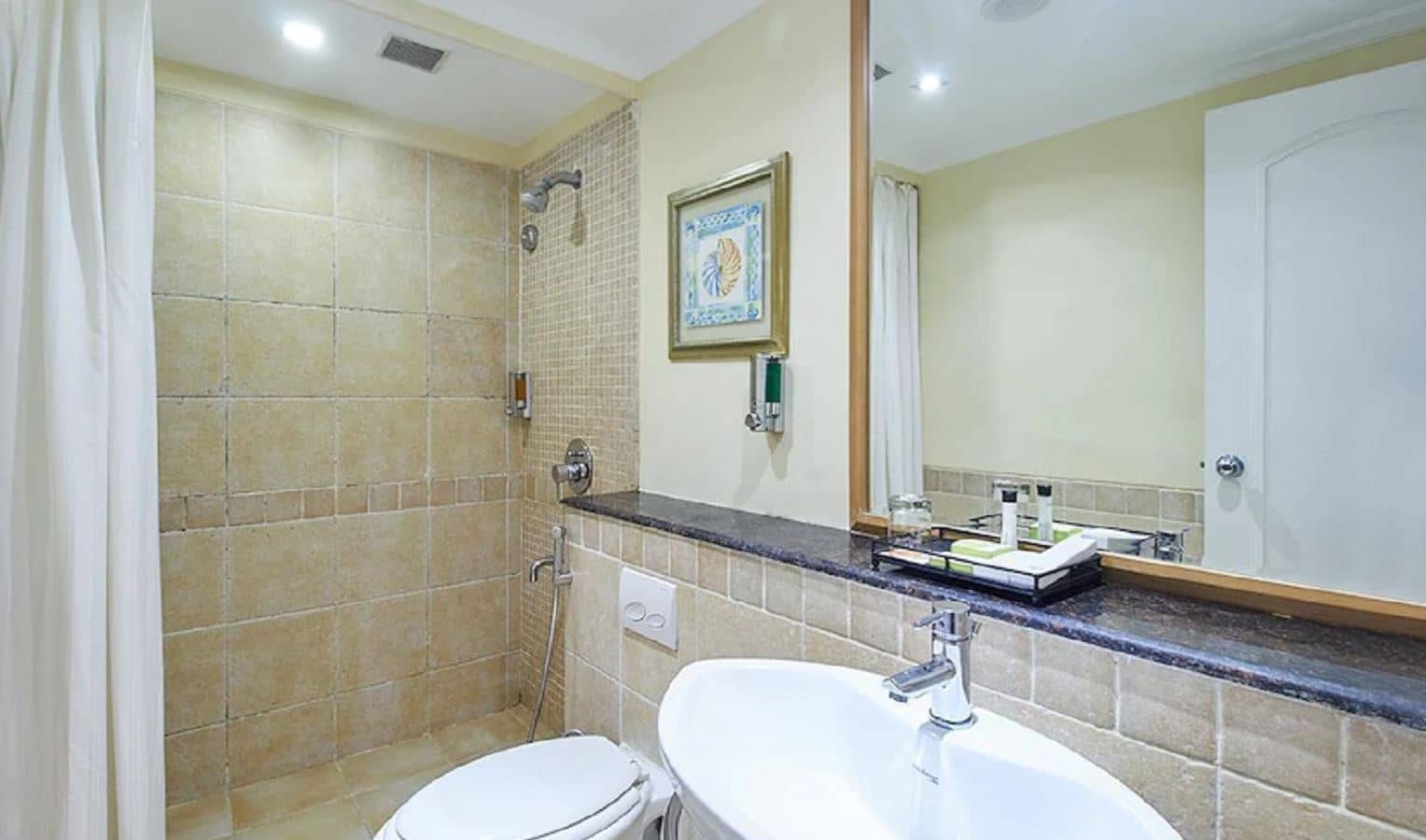 rooms-standard-room