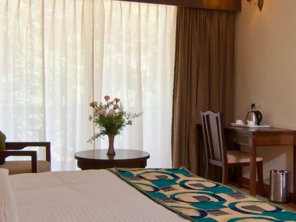 rooms-deluxe-room