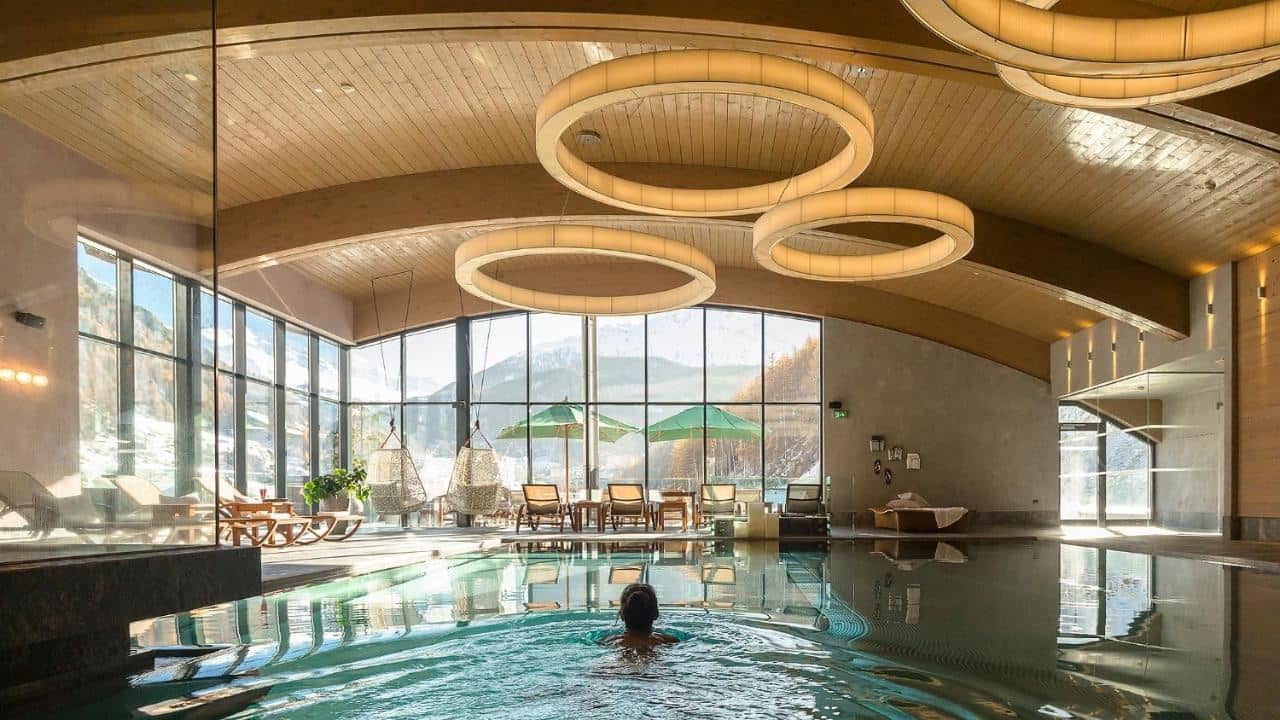 pools-indoor-pool
