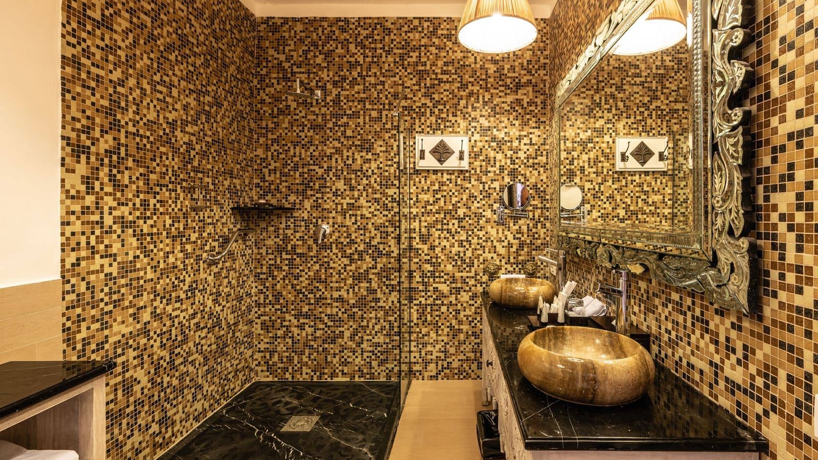 rooms-jacuzzi-suite