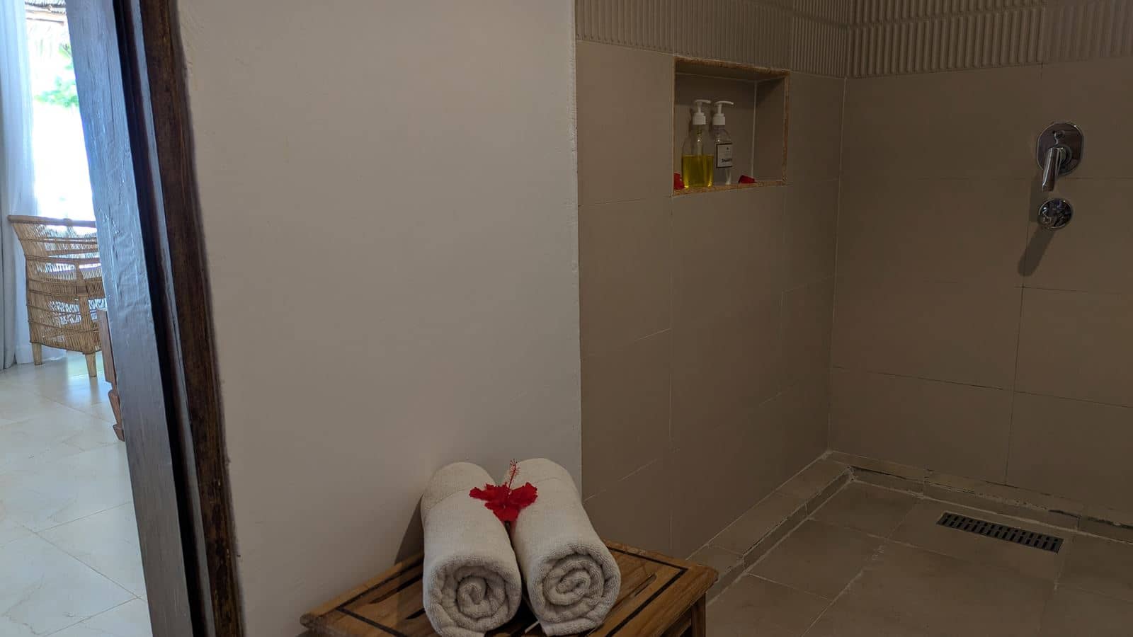 rooms-sea-view-room