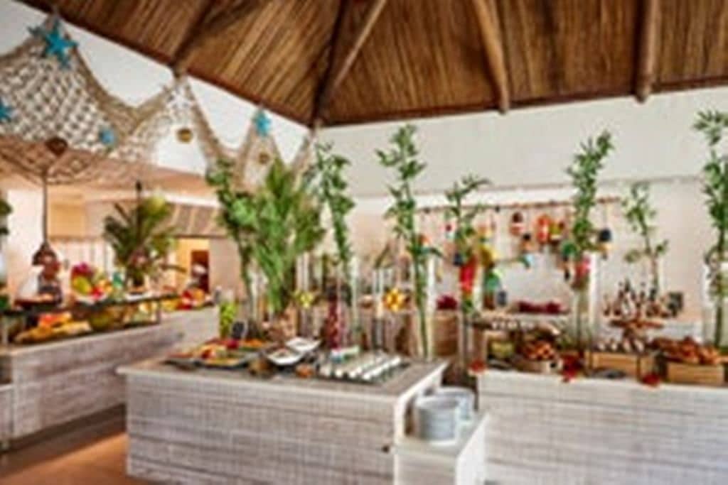 restaurants-c-restaurant-dining-room