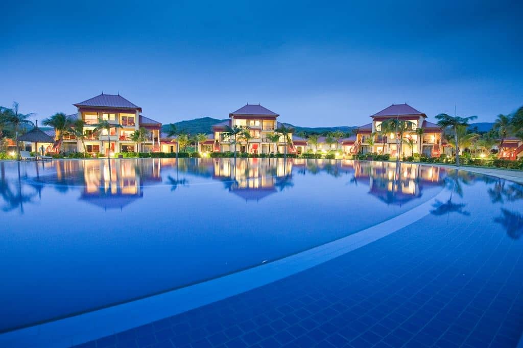 pools-outdoor-pool