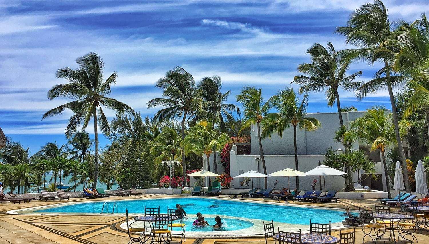 pools-outdoor-pool