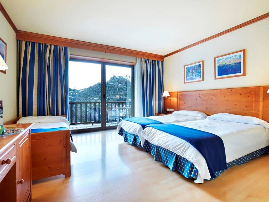 rooms-standard-room