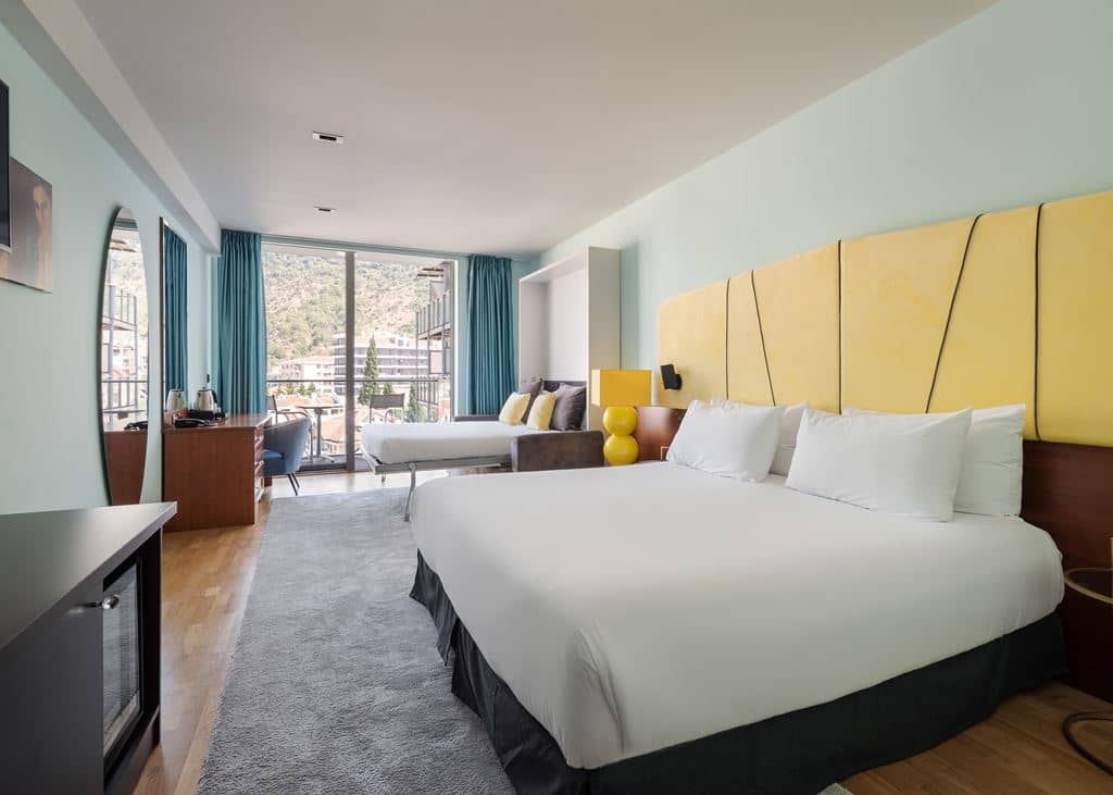 rooms-premium-room-with-balcony