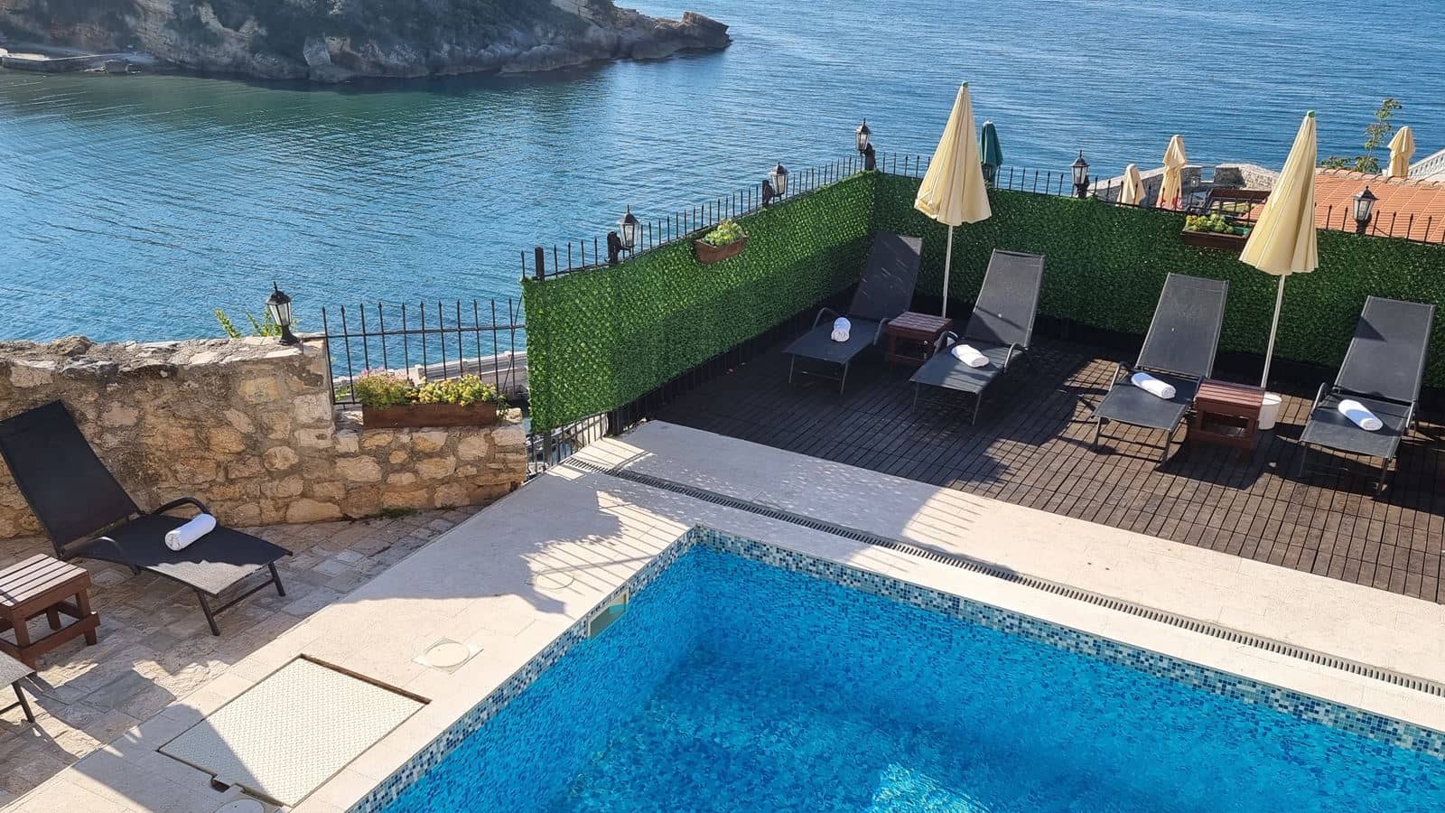 pools-pools