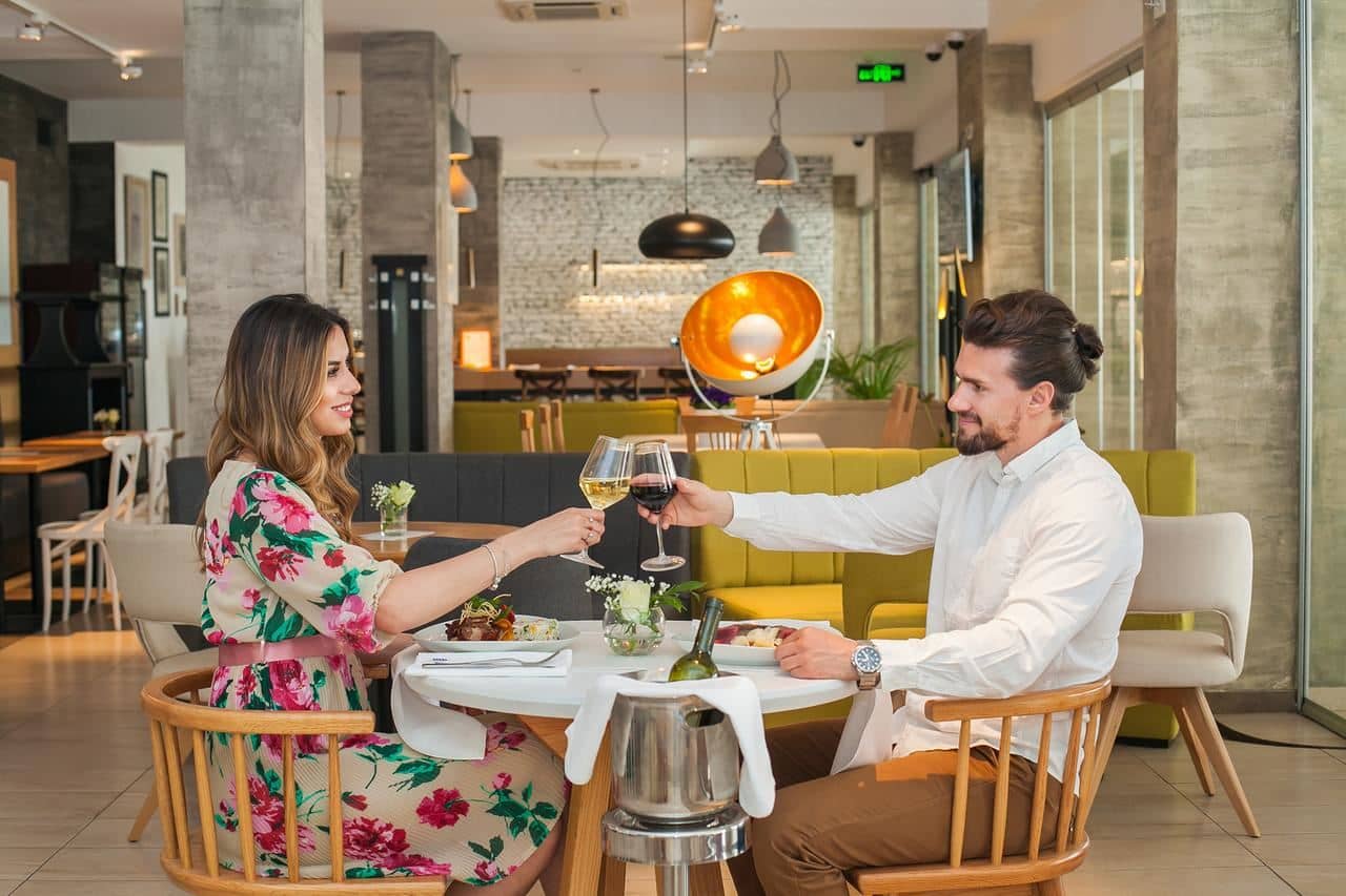 restaurants-restaurants